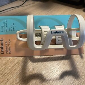 Embark 22 Oz. Side Entry Bottle Cage- Ideal For All Bikes-Reversible- New (12)